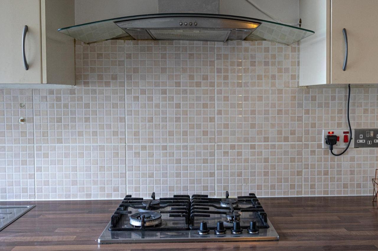 London - 4 Bed - Sleeps 8 - Garden - Pet Friendly 빌라 외부 사진