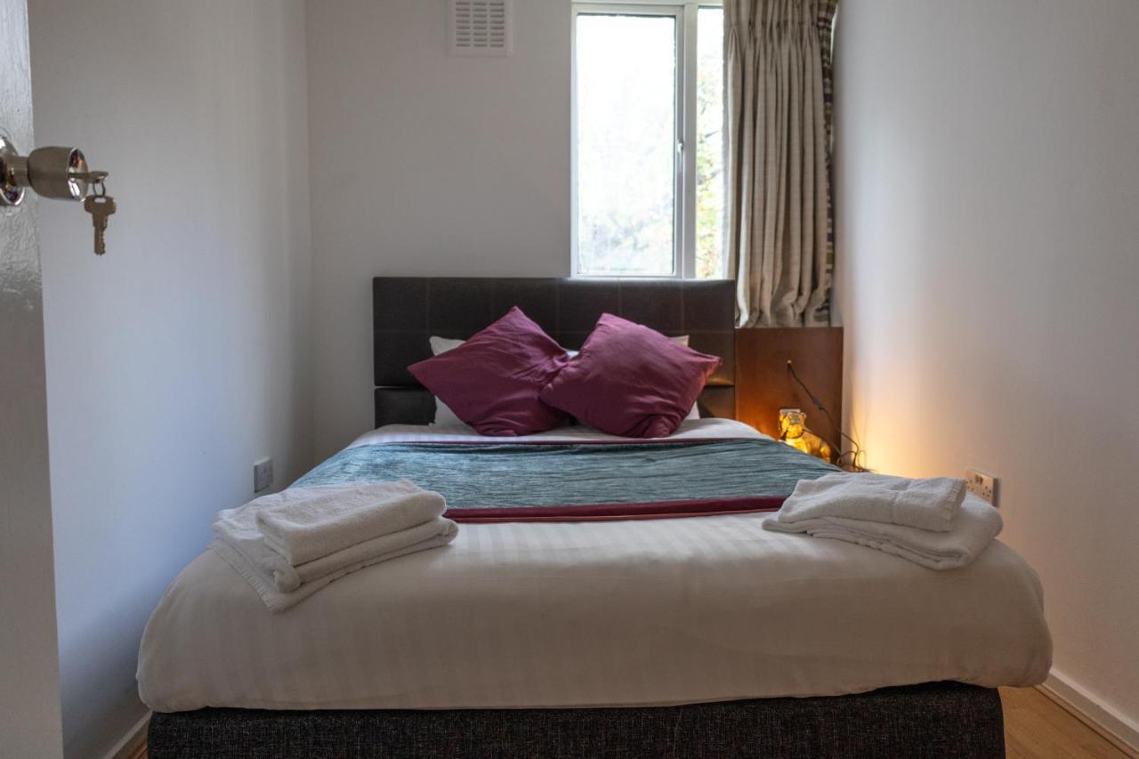 London - 4 Bed - Sleeps 8 - Garden - Pet Friendly 빌라 외부 사진